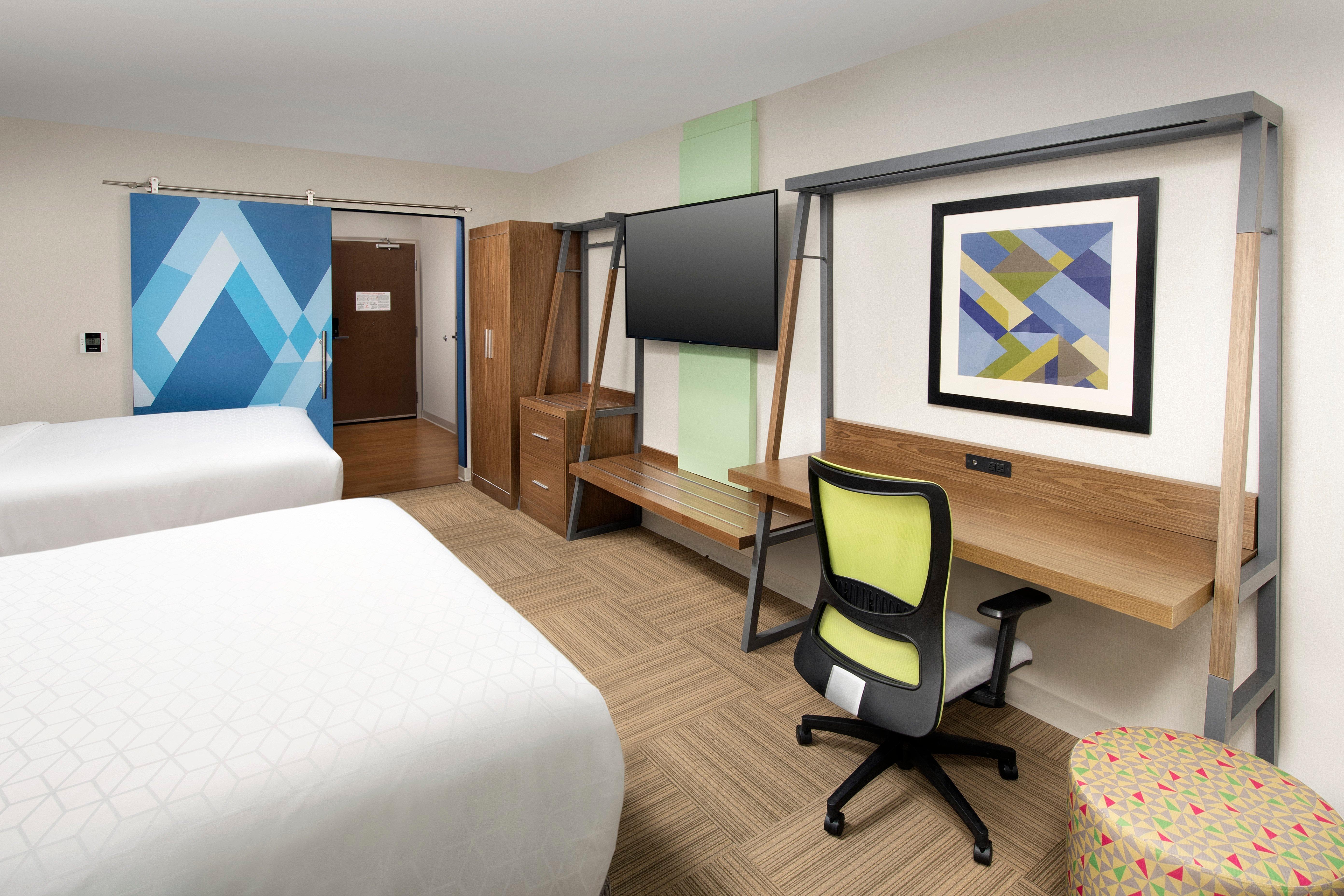 Holiday Inn Express & Suites - North Brunswick By Ihg Exterior foto